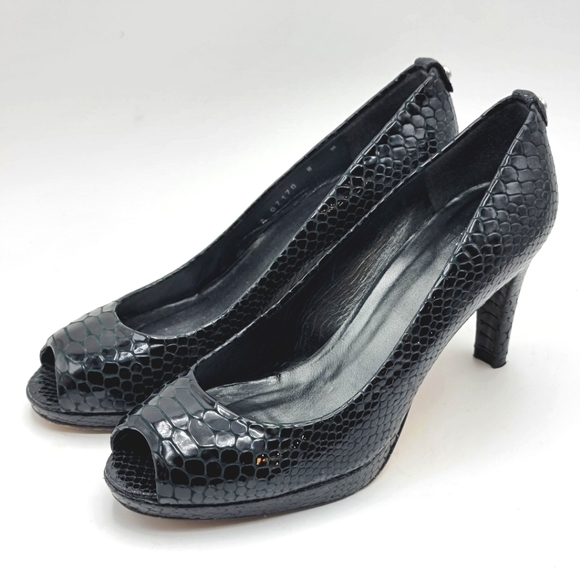 Stuart Weitzman, Blue/Black Snake Skin PeepToe Heels. Size 8M.  #1213 - Picture 6 of 9